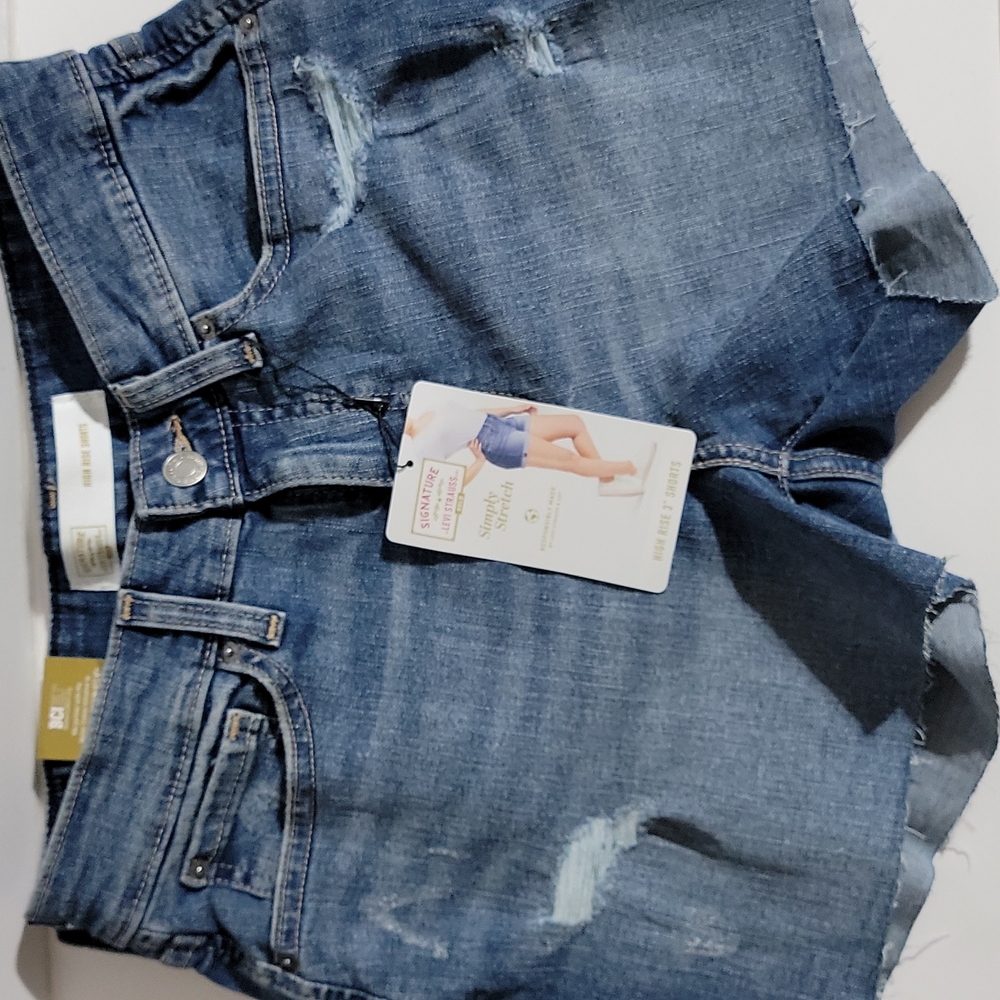 Levi Strauss high rise 3in shorts